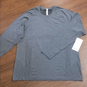 Lululemon long sleeves t-shirt